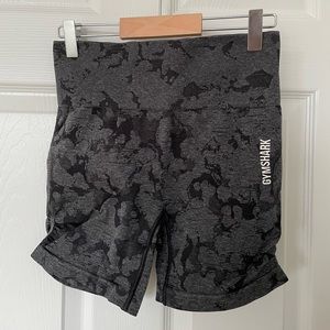 Gymshark Adapt Camo Shorts - Small